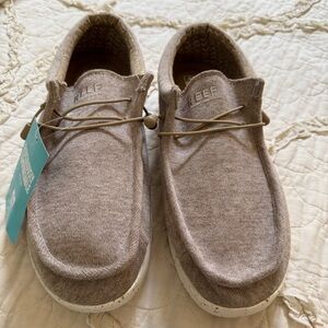 NWT MENS REEF CUSHION COAST SlLIP ON SHOES 11